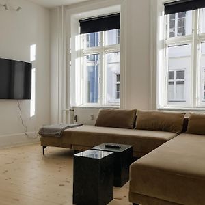Perfect Apartments In Superb Location By Stroget, The Metro & Attractions